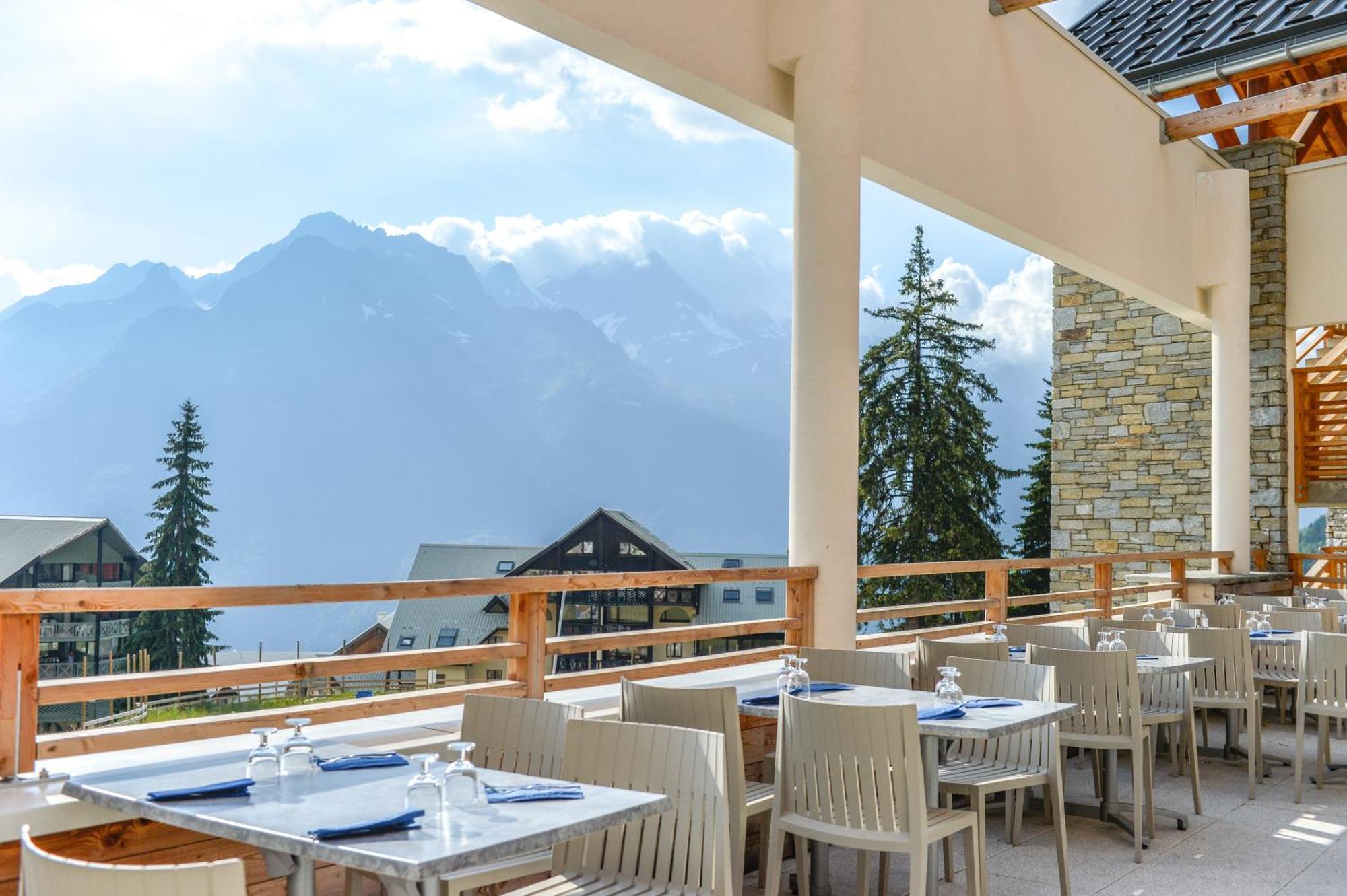Villages Clubs Du Soleil - Oz En Oisans Exterior foto